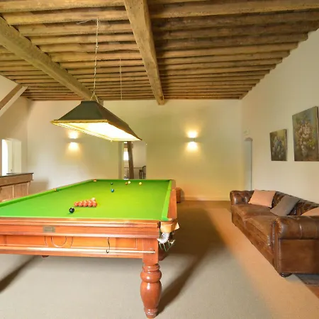 Lavish Castle With Sauna And Gym *
