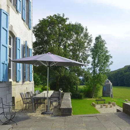 Vakantiehuis Marchin Castle With Sauna