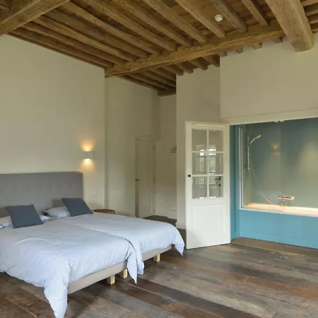 Holiday home Lavish Castle With Sauna And Gym Tharoul