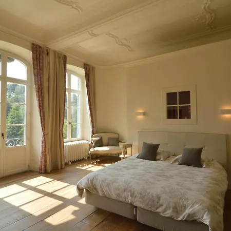 別荘 Lavish Castle With Sauna And Gym